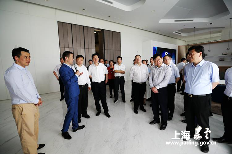 太仓市党政代表团来疁考察