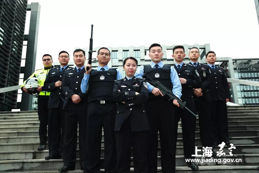 90年代的橄榄绿89式警服