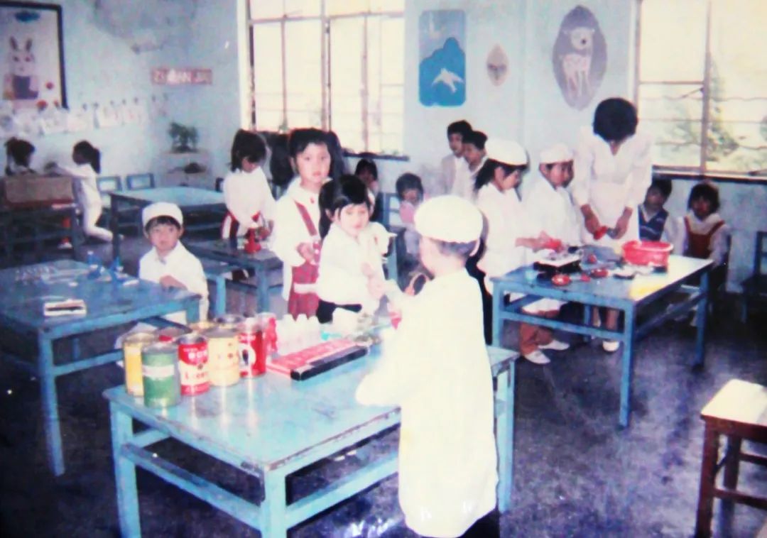 上世纪90年代初的叶城幼儿园教室