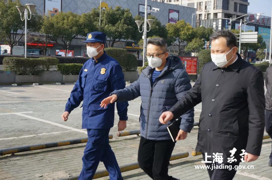 市应急局俞烈书记带队督导嘉定区 疫情防控和安全监管