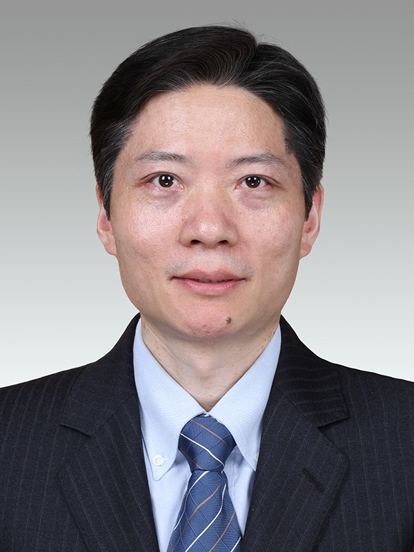 区委副书记、代理区长 陆方舟