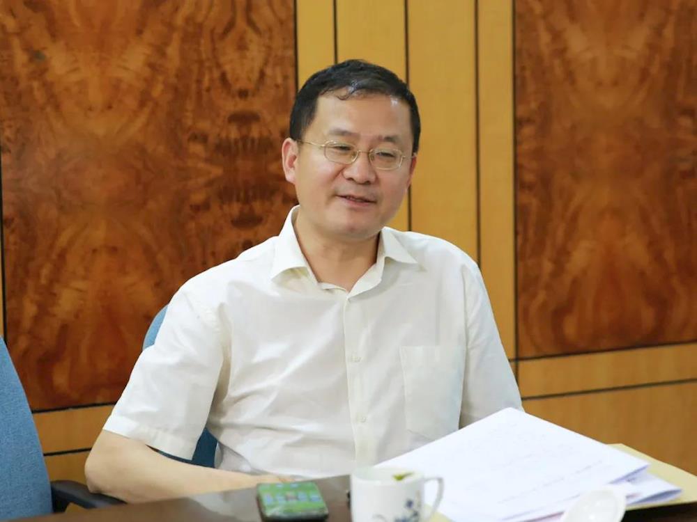 书记,镇长张杰彰显"历史与现代对话,时尚与古朴交融"的城市气质,南翔