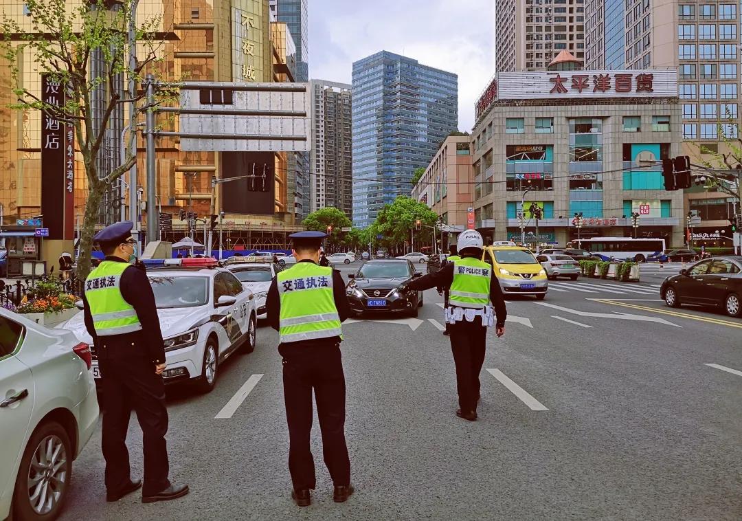 黑车1.jpg