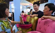 出口转内销 促进“双循环”