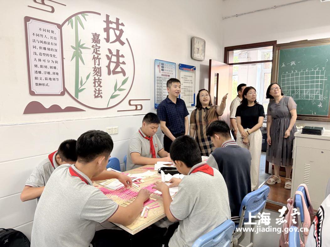 0145c2f2bedd4cf595668ed1ed96de9a.jpg 0145c2f2bedd4cf595668ed1ed96de9a.jpg