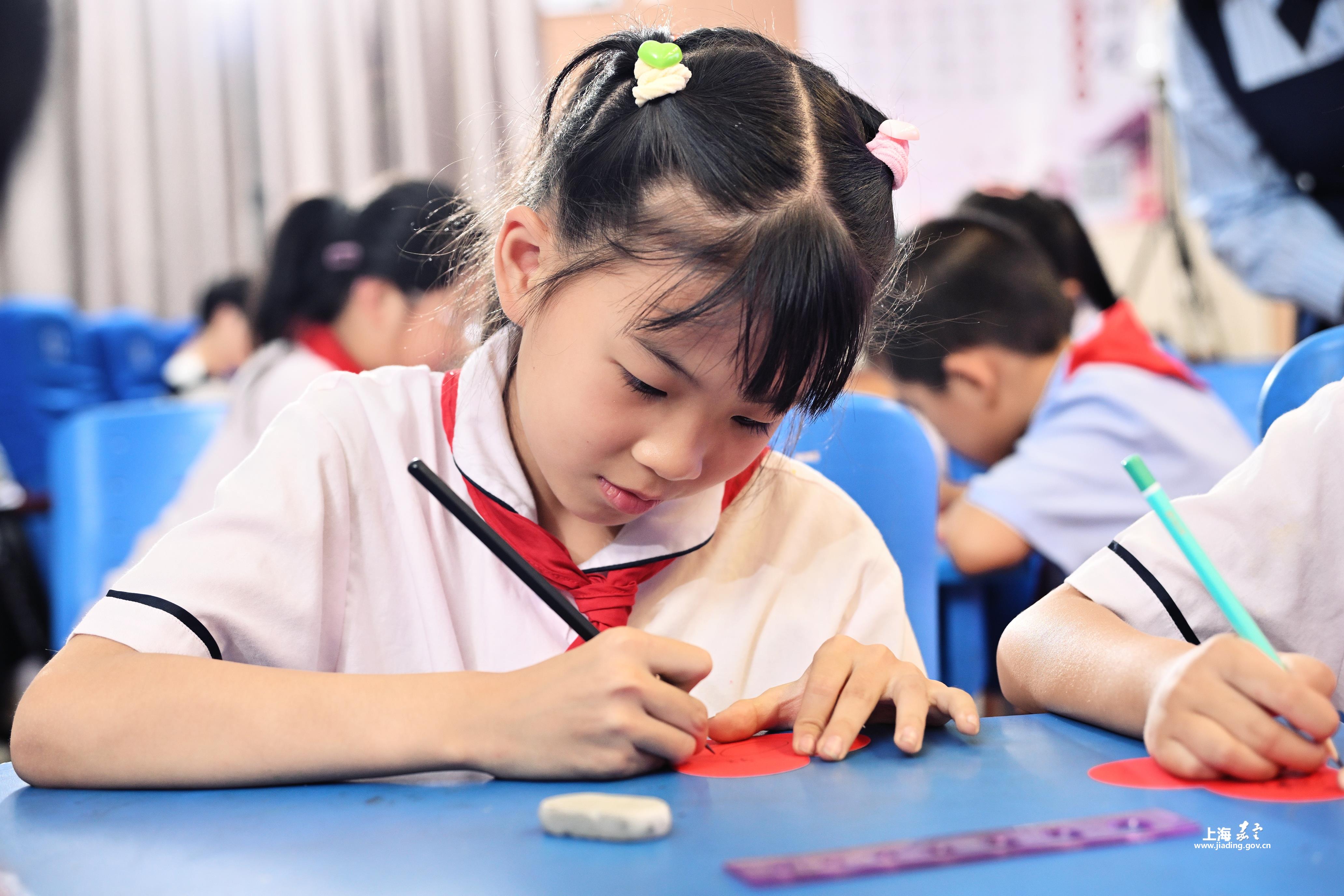 1b4d8fee24bd41c39f4b27baec1b9f9a.jpg 1b4d8fee24bd41c39f4b27baec1b9f9a.jpg