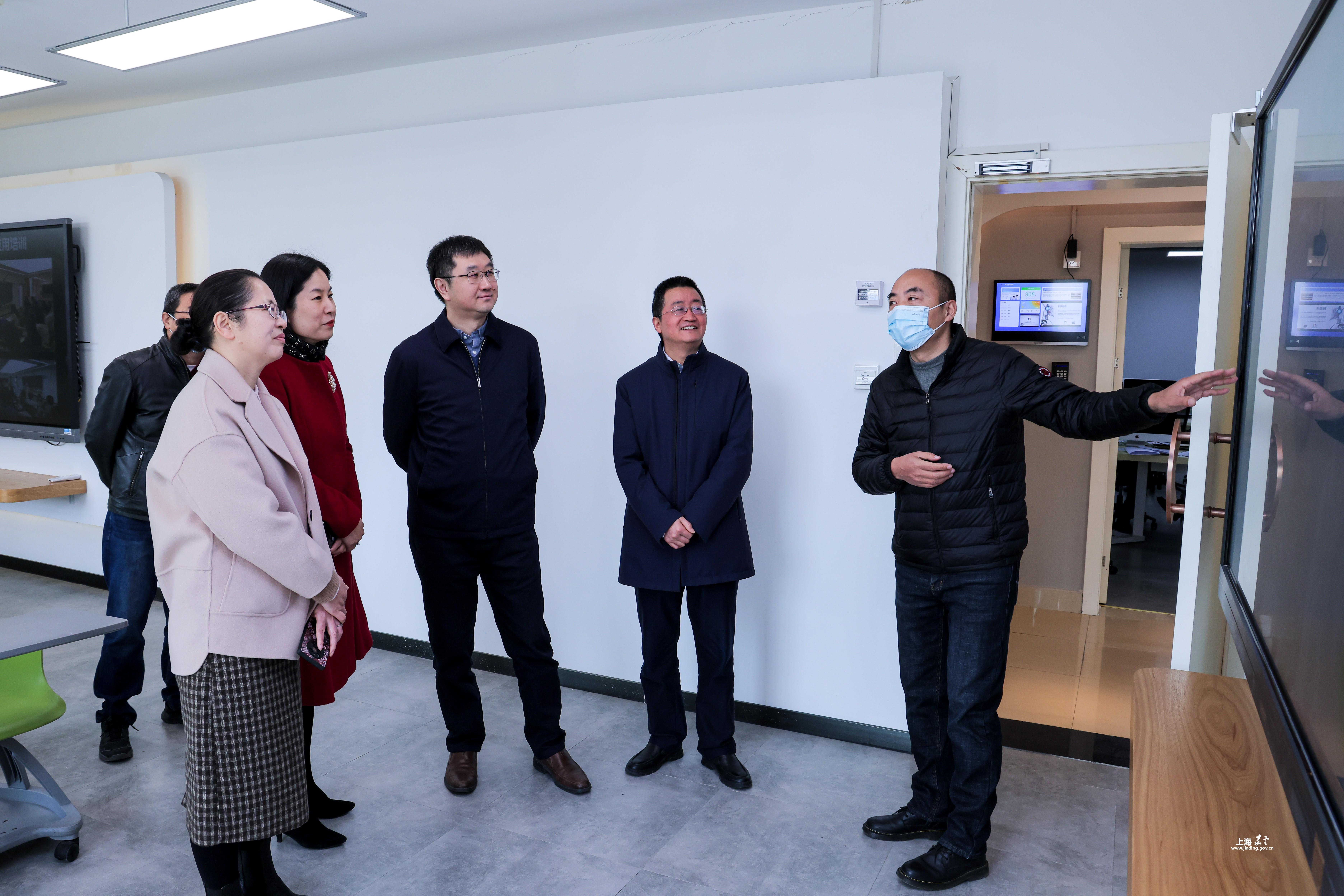 203fc2e715af4d0fa97032bc42b612ad.jpg 203fc2e715af4d0fa97032bc42b612ad.jpg