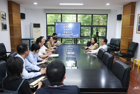 市教委副主任王浩调研嘉定区秋季开学准备工作