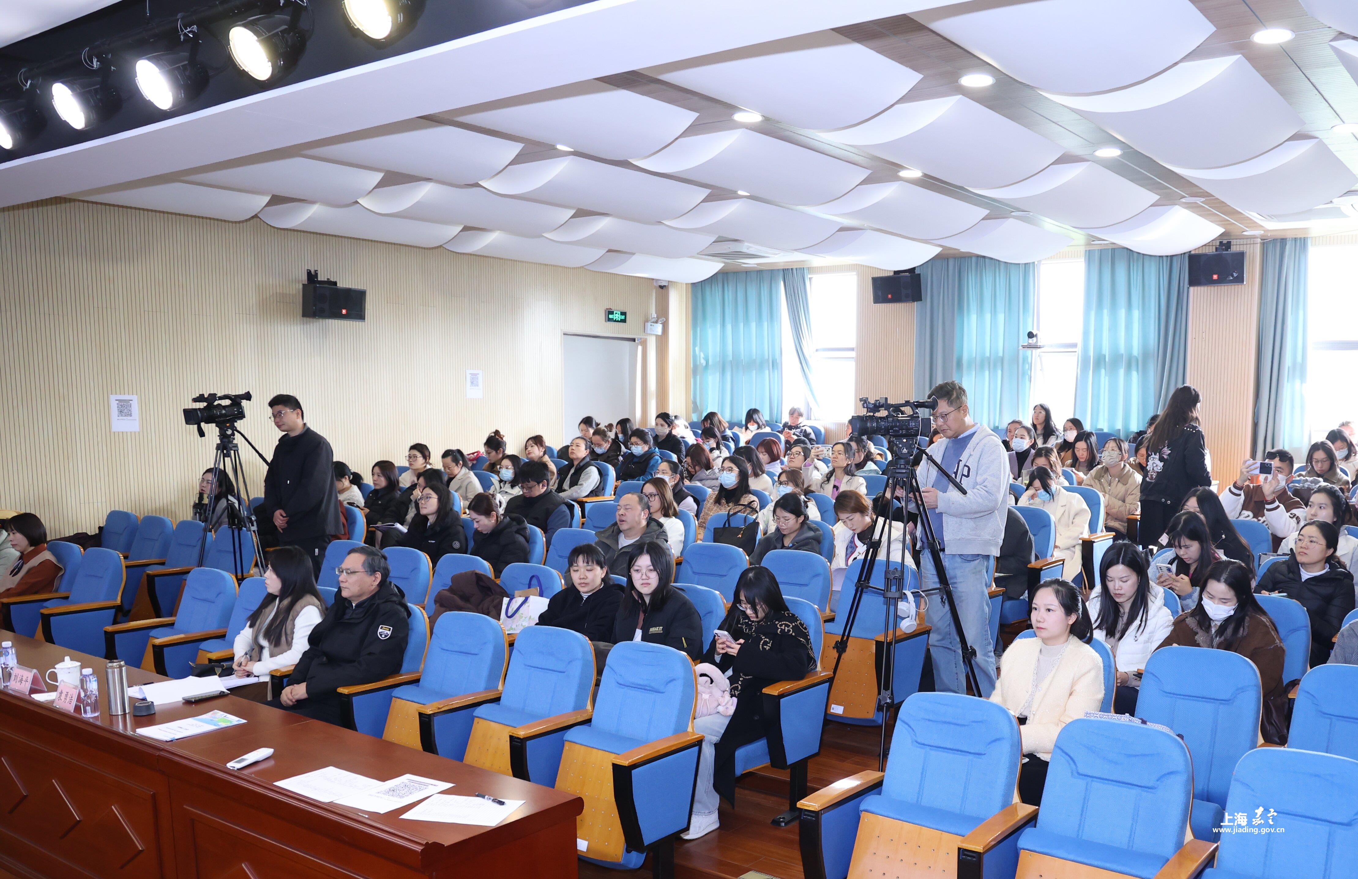 e92dc38b29044a2db96cc992c3cc4ae0.JPG e92dc38b29044a2db96cc992c3cc4ae0.JPG