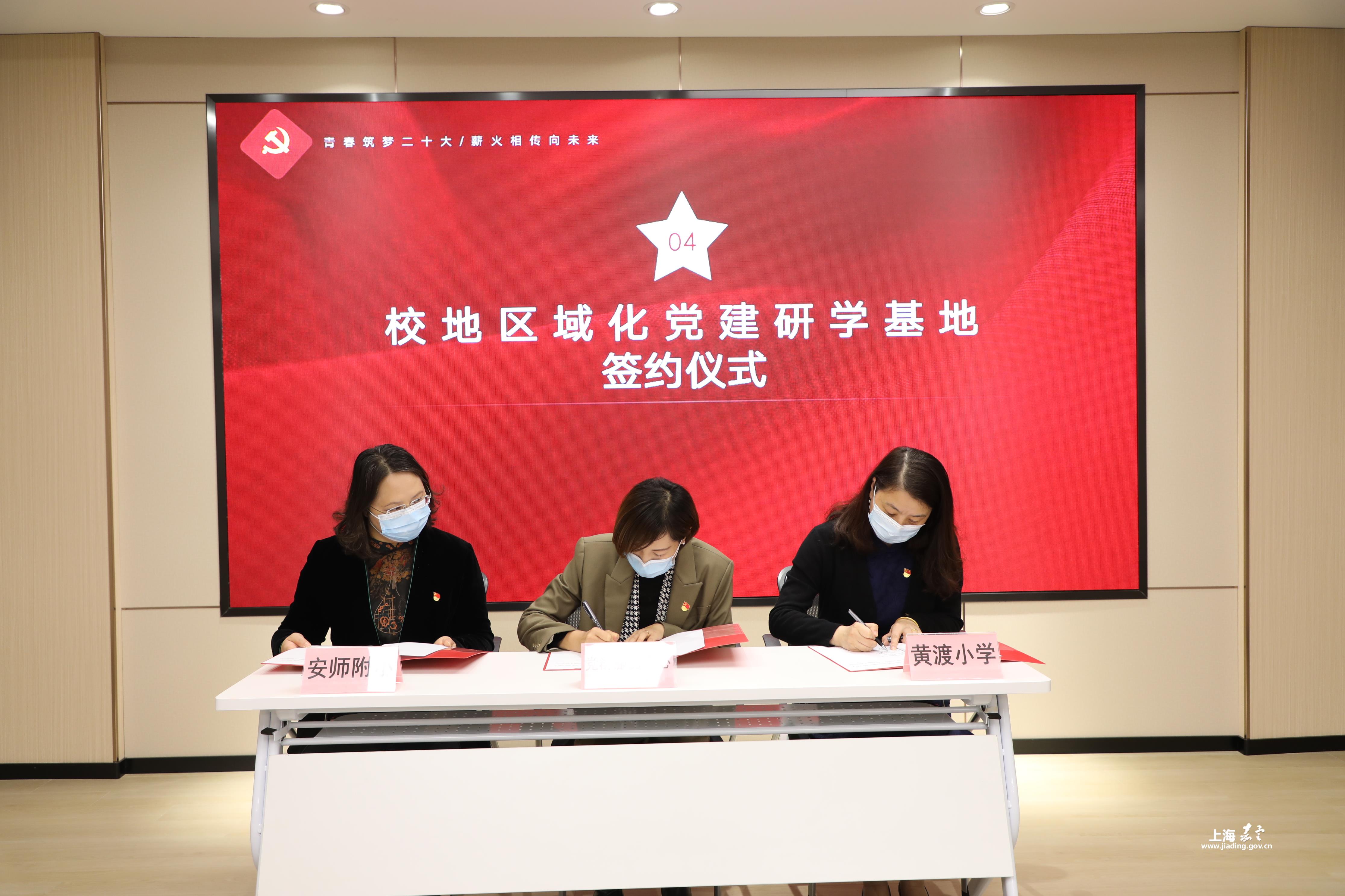 715c3804435940c89e3be53fb6e2b65b.JPG 715c3804435940c89e3be53fb6e2b65b.JPG