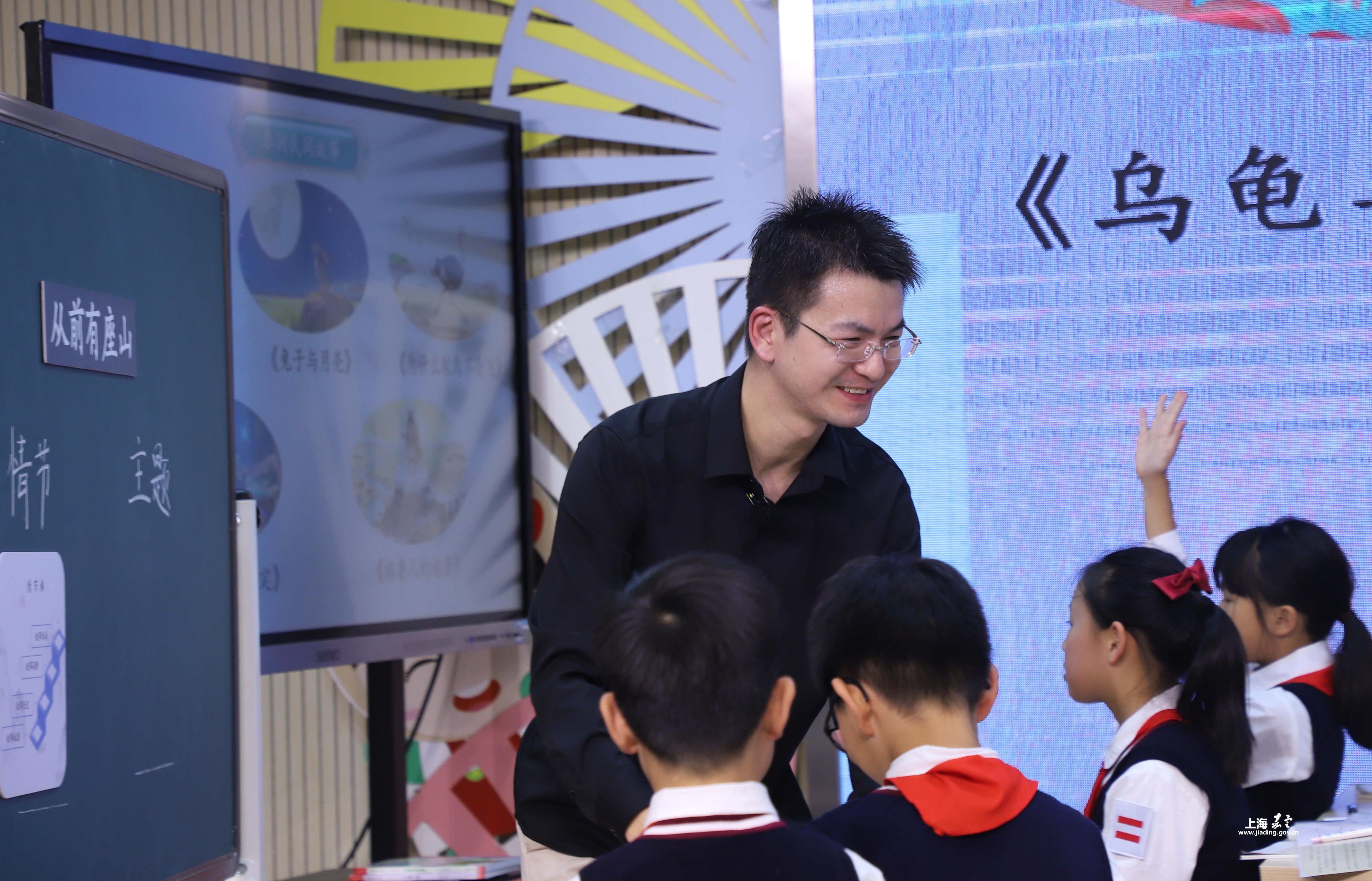 7b871104754944cdb81336114b7ac30c.JPG 7b871104754944cdb81336114b7ac30c.JPG