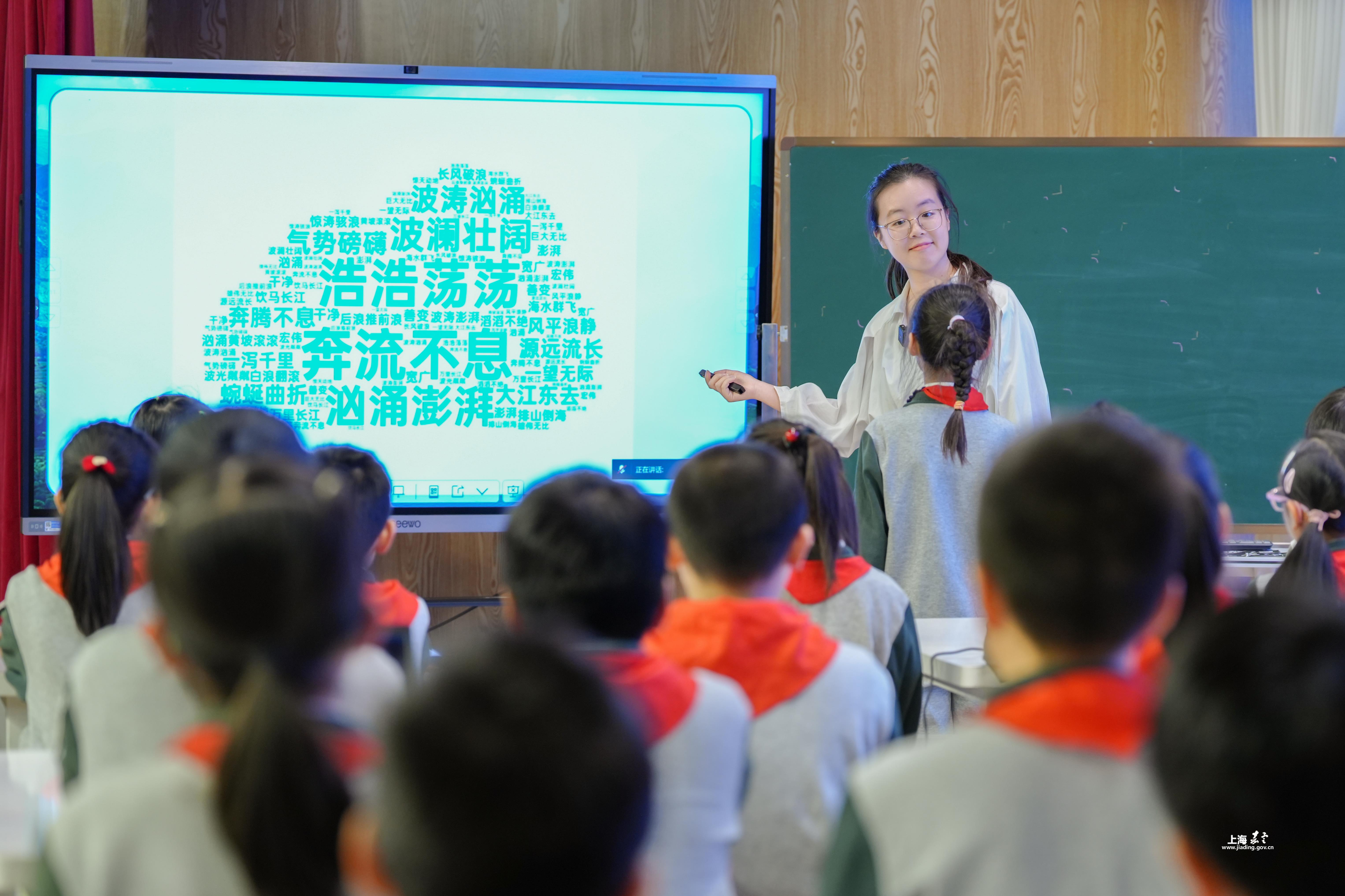 98783757a13a4ef4968cbb151eef17e1.jpg 98783757a13a4ef4968cbb151eef17e1.jpg