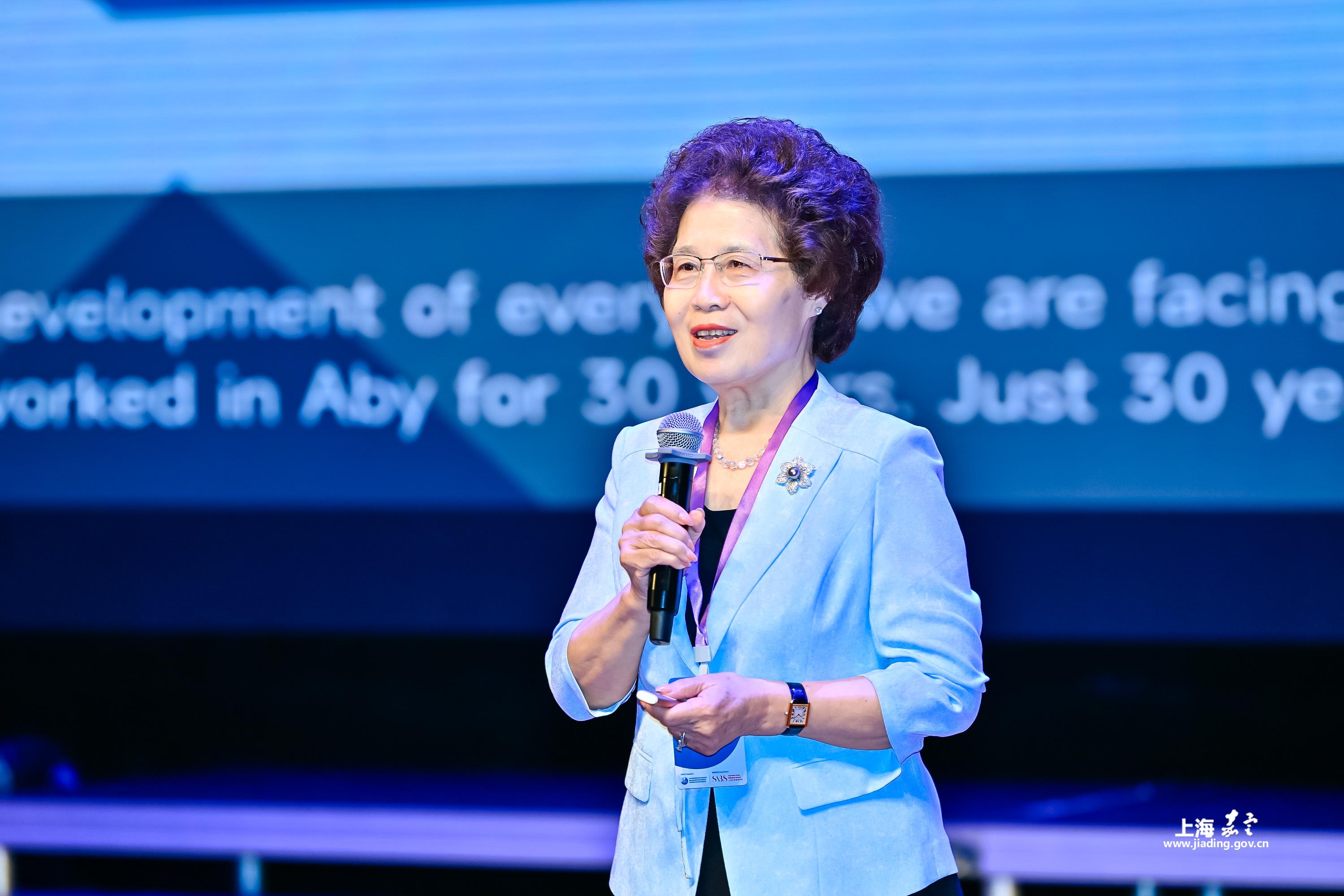 a9ab357e8f804946ba8c0be4318f5a55.JPG a9ab357e8f804946ba8c0be4318f5a55.JPG