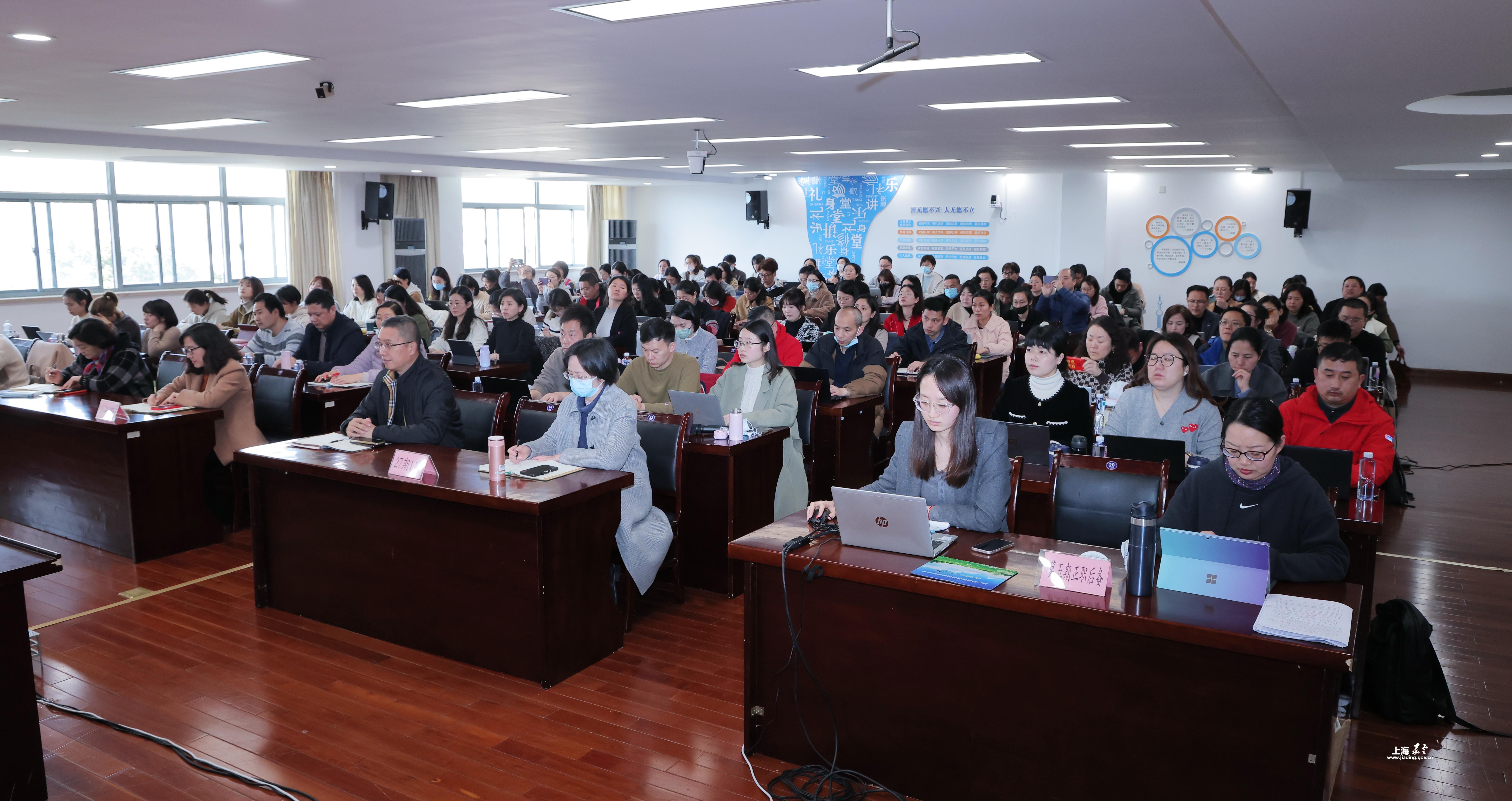 b253e54031fe4006bf72ef63fe95b30c.jpg b253e54031fe4006bf72ef63fe95b30c.jpg