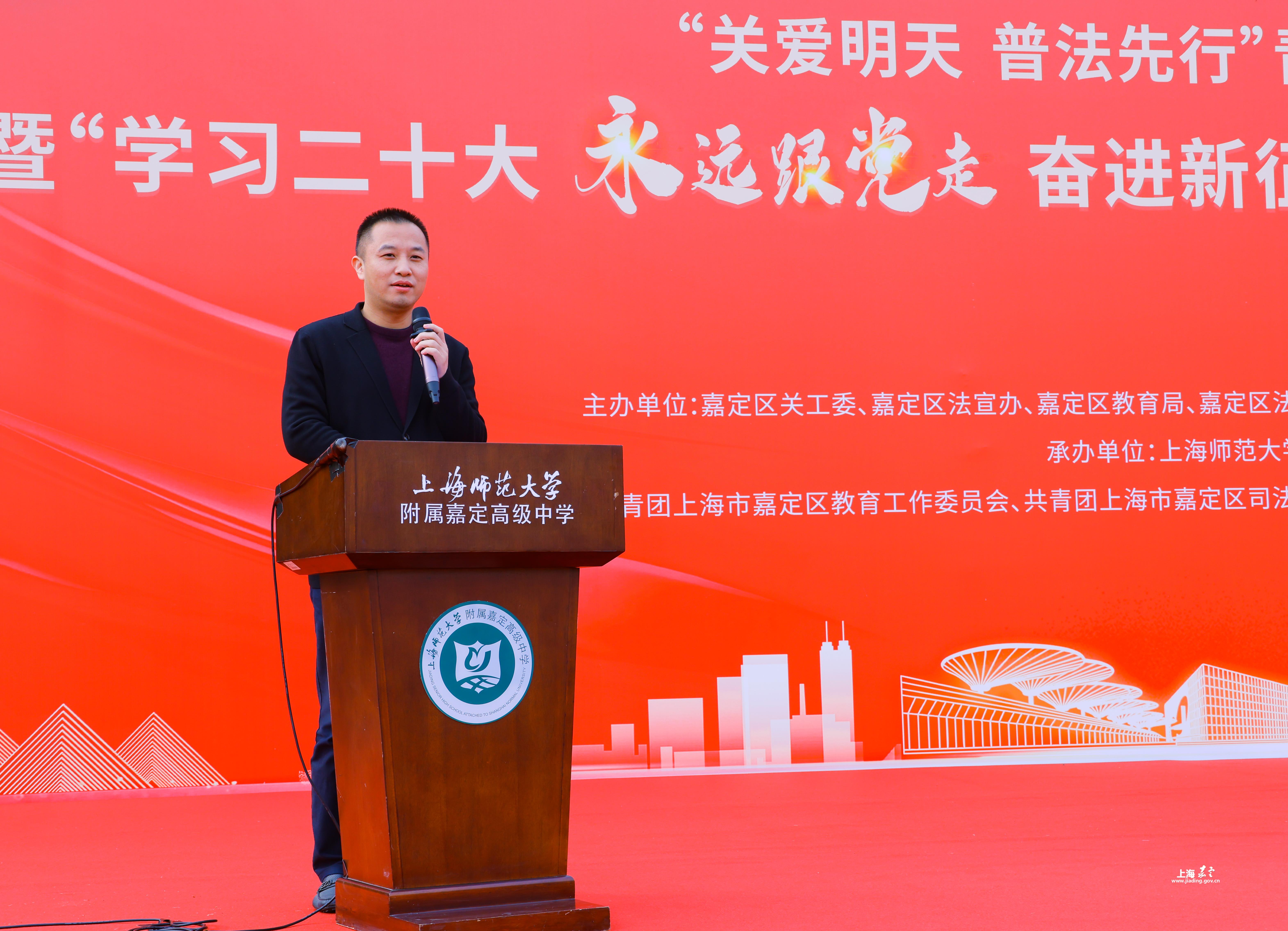 e7fc4bd71da24bdba79c1f5df802a37d.jpg e7fc4bd71da24bdba79c1f5df802a37d.jpg