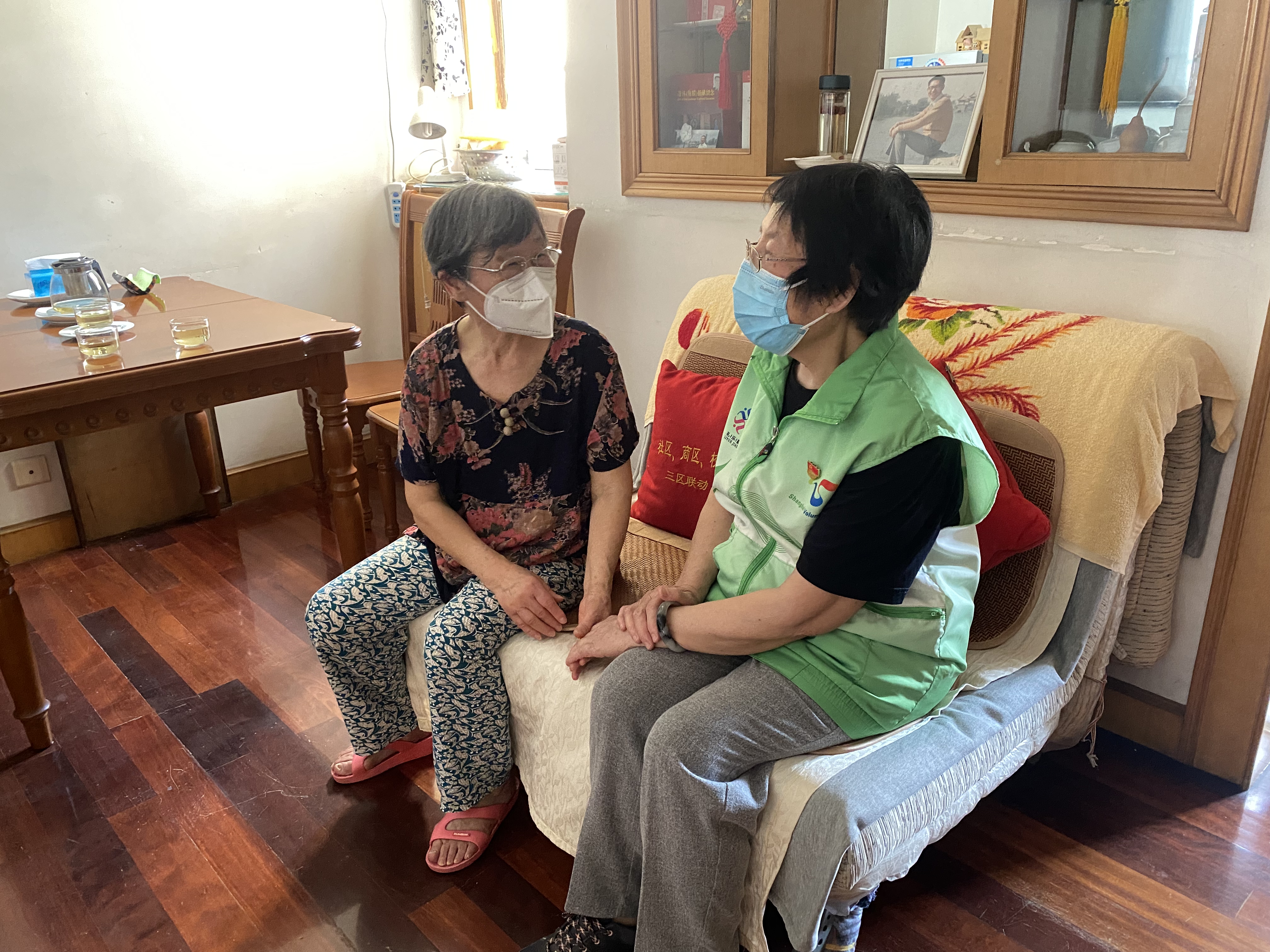 朱文雅(右)、戴慧芬(左)-518850.jpg 朱文雅(右)、戴慧芬(左)-518850.jpg