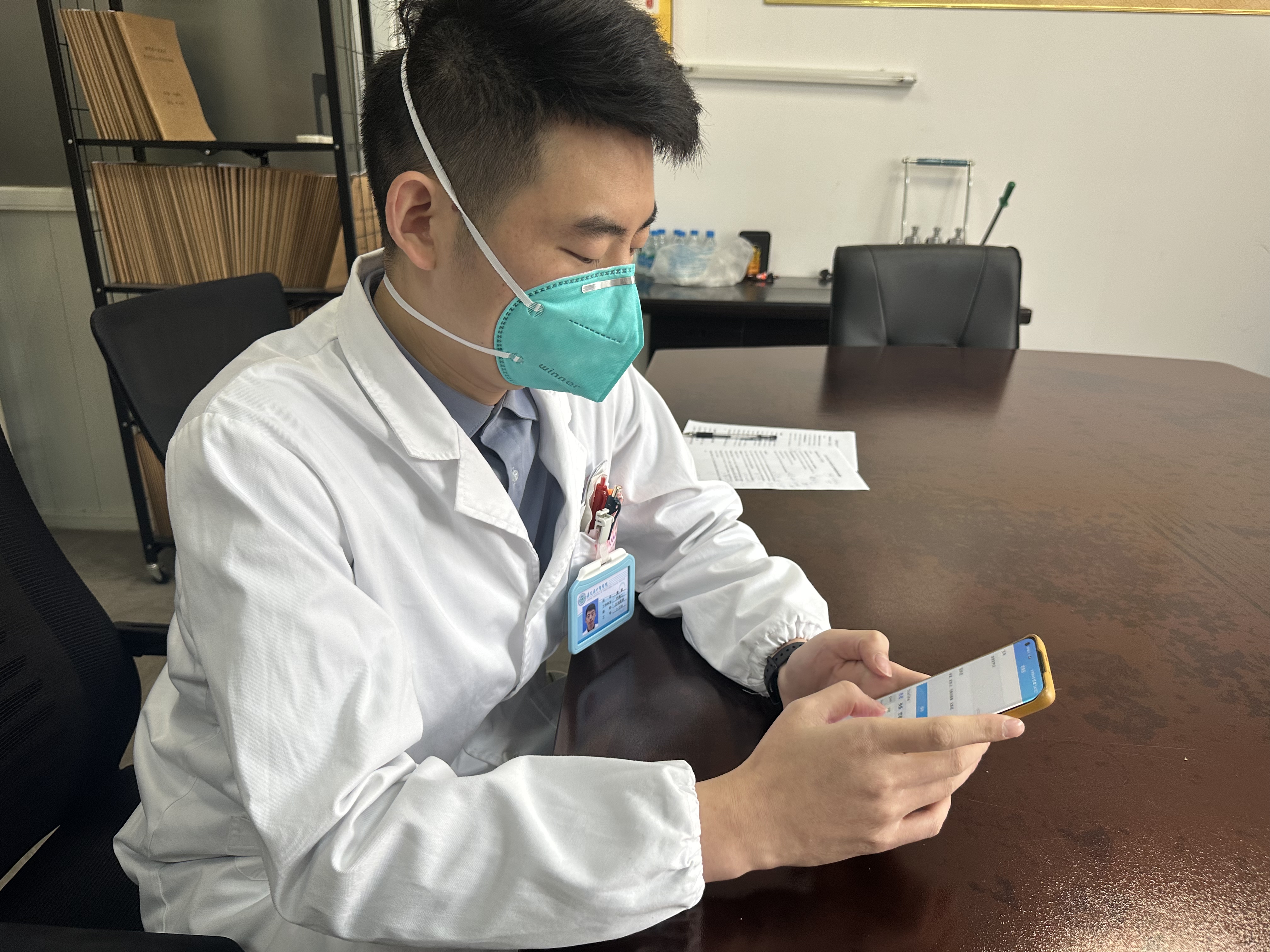 医生-529455.jpg 医生-529455.jpg