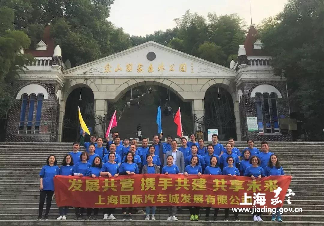 881fc1ac429743a38f328c6864d5afec.jpg