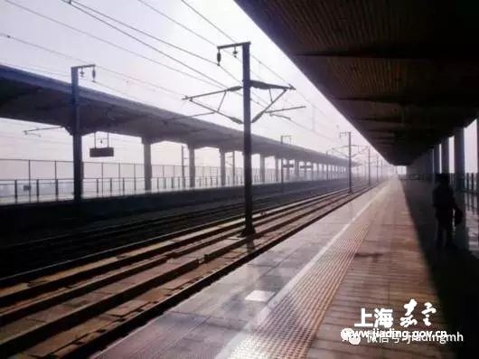9bf3fe5750284a579791751a04402dfc.jpg