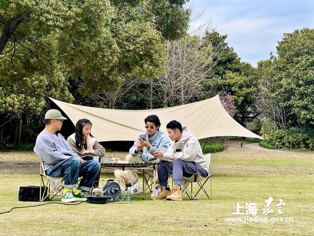 b0f6351584d84d16a59b513bd488be99.jpg b0f6351584d84d16a59b513bd488be99.jpg