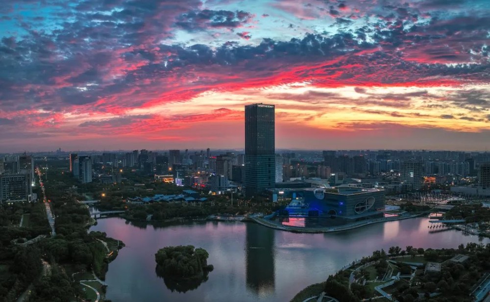 今天的晚霞好美，你拍到了吗？