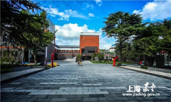 2c08e5ed0db04701ab75da0333c4cd33.jpg